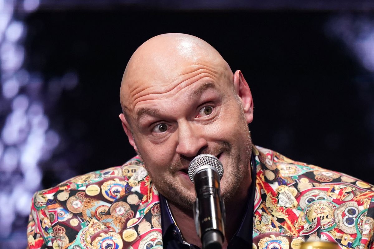 Tyson Fury trainer responds to 'decline' comments from father ahead of ...