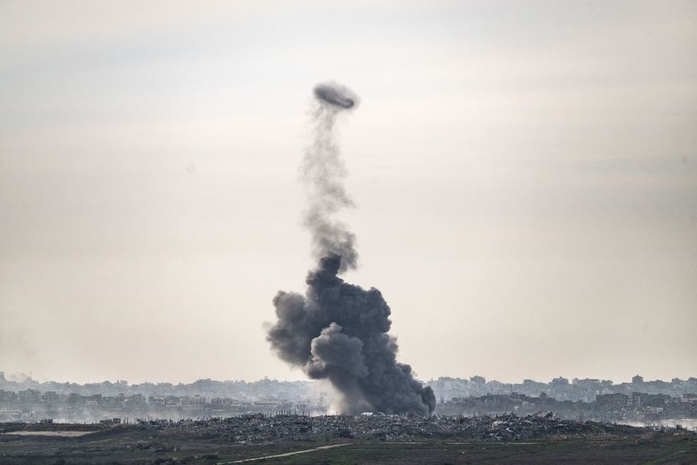 u200b Smoke, rising over the destroyed and heavily damaged residential areas