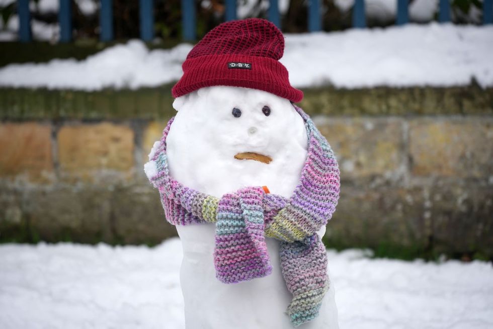 u200bA snowman in the Derbyshire village of Edensor