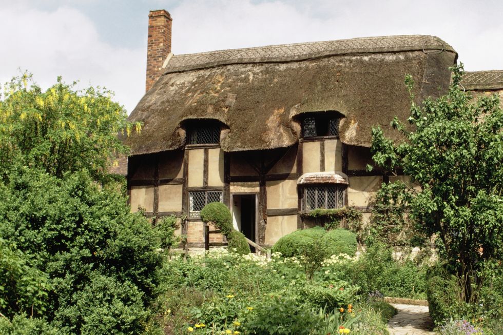 u200bAnne Hathaway's Cottage in Stratford-upon-Avon