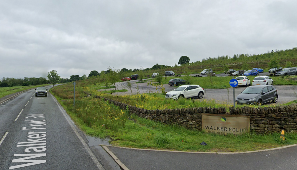 u200bCar park for Smithills Estate