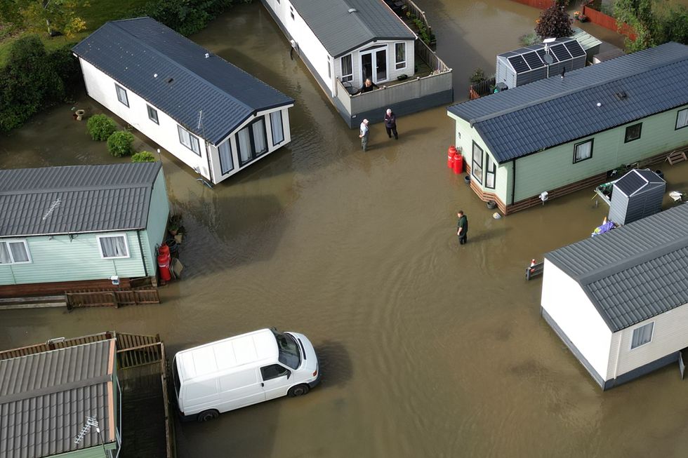 u200bCogenhoe Mill Holiday Park in Northamptonshire submerged by floodwater