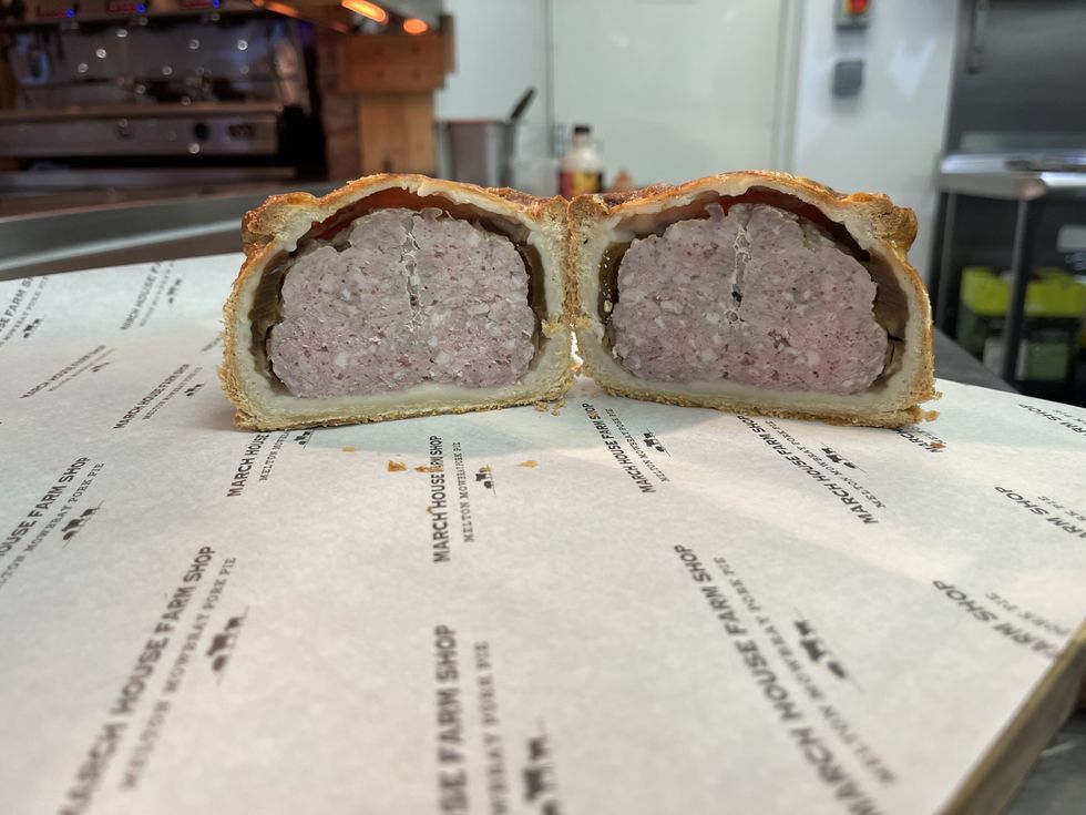 u200bCross section of a Melton Mowbray pork pie