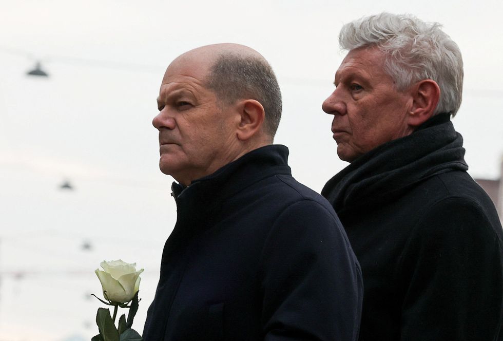 u200bGerman Chancellor Olaf Scholz and Munich mayor Dieter Reiter