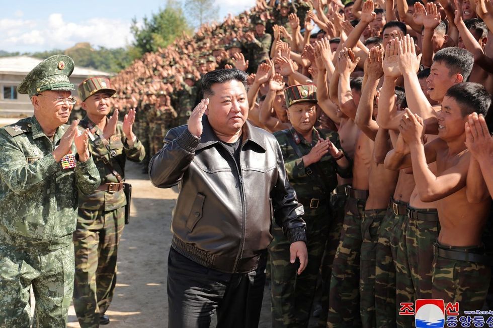 u200bKim Jong Un greets North Korean troops