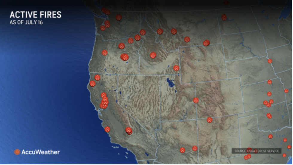 u200bMap showing active wildfires in western US