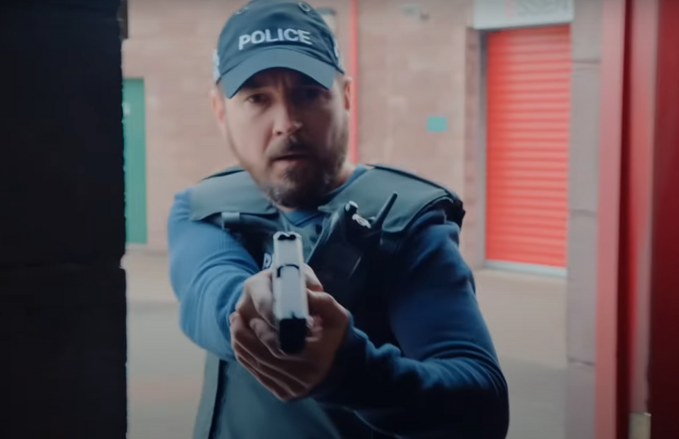 u200bMartin Compston as Detective Sergeant Steve Arnot