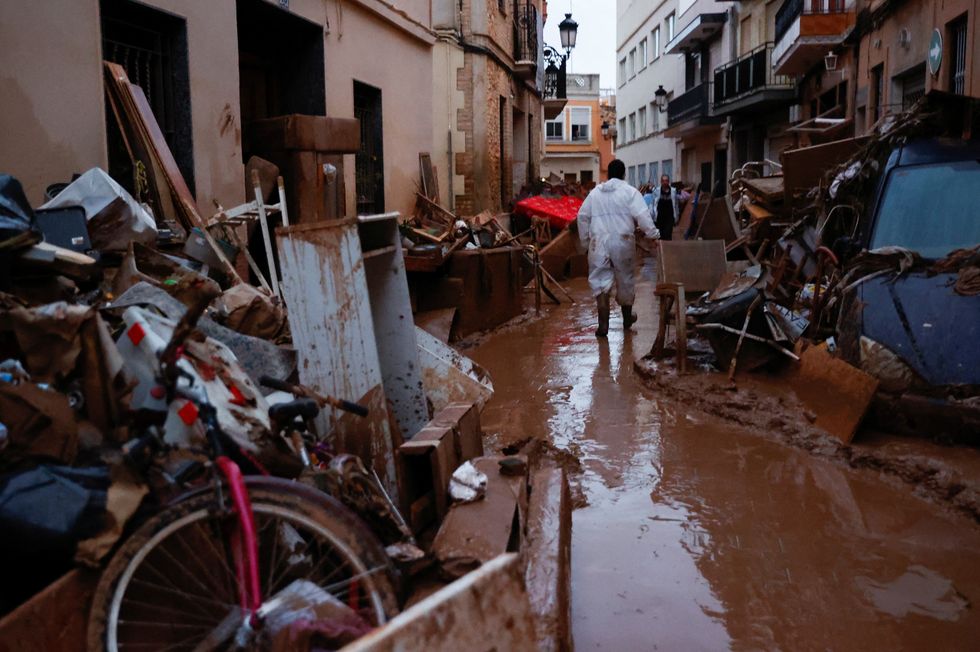 u200bMud and water-filled streets in Valencia