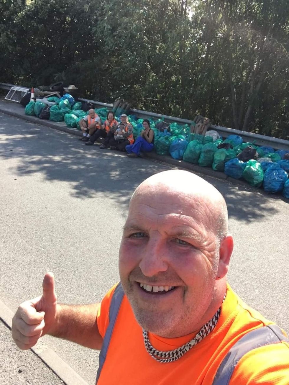 u200bScott Gibbins and the Leicestershire Litter Wombles cleaning up the lay-bys