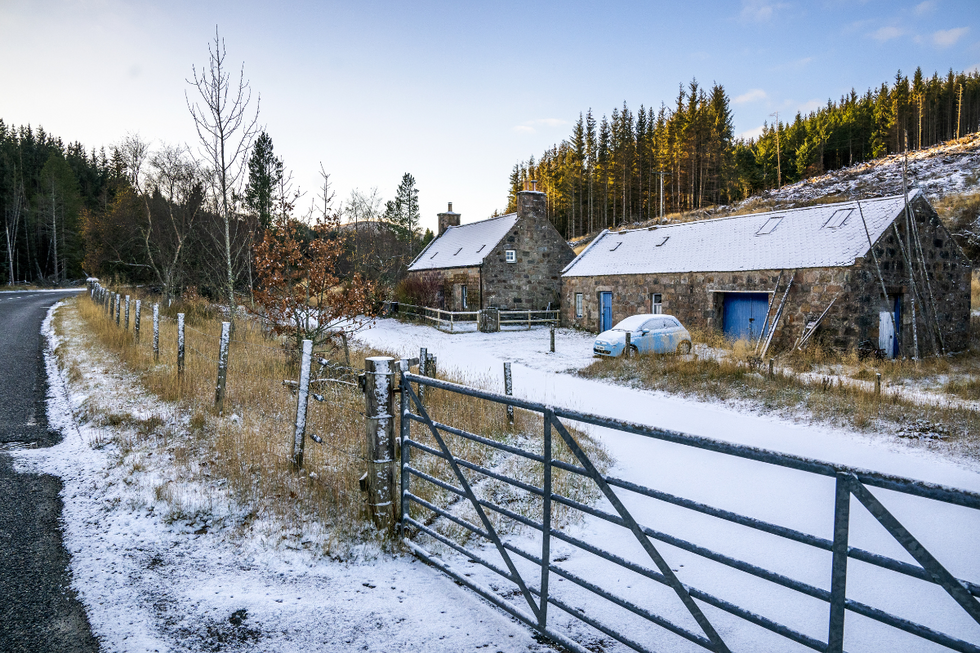 u200bSnow and ice at Corgaff in Aberdeenshire as the UK braces for more snow