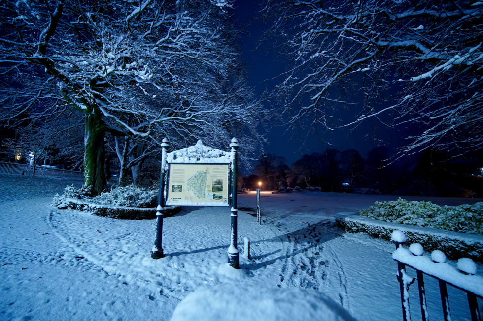 u200bSnowfall in Buxton town centre