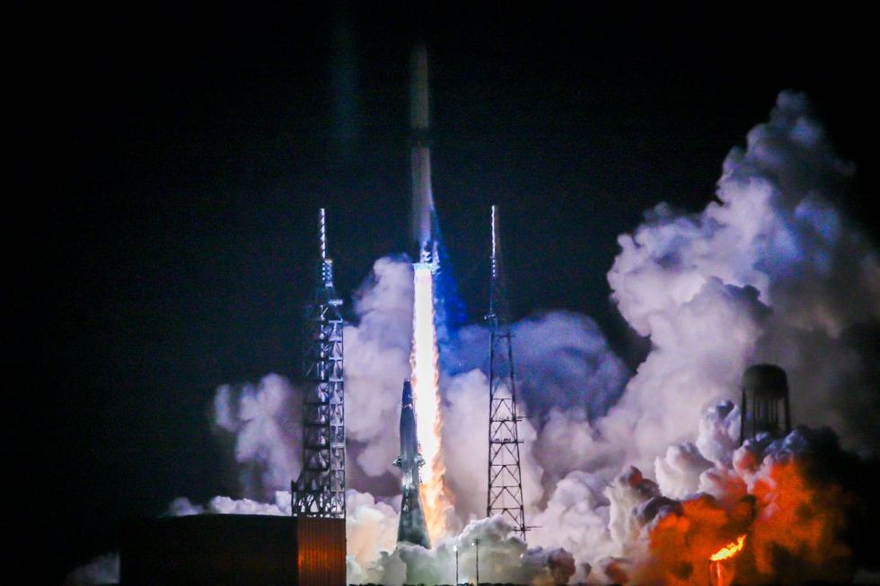 u200bThe Blue Origin New Glenn rocket lits off at Launch Complex 36 at Cape Canaveral Space Force Station