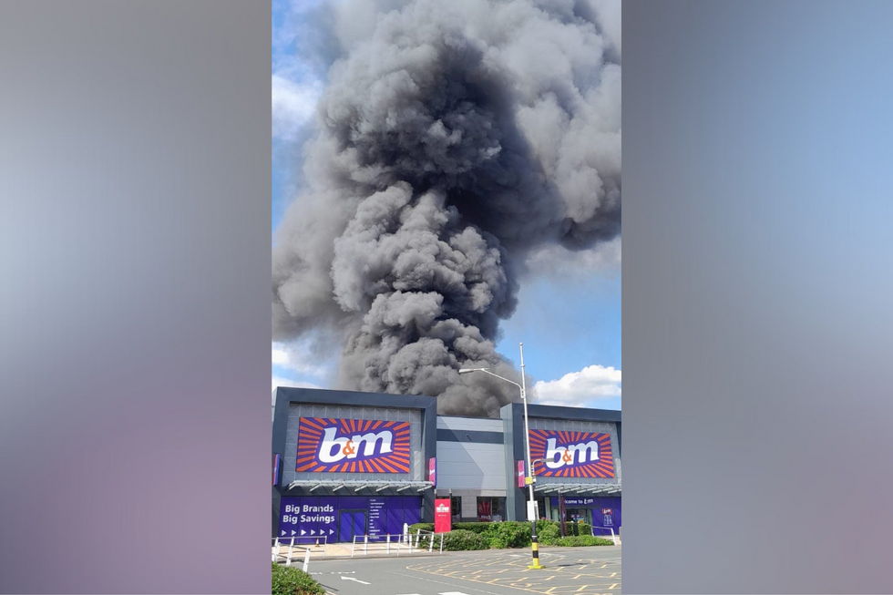 u200bThe fire at the West Midlands retail park