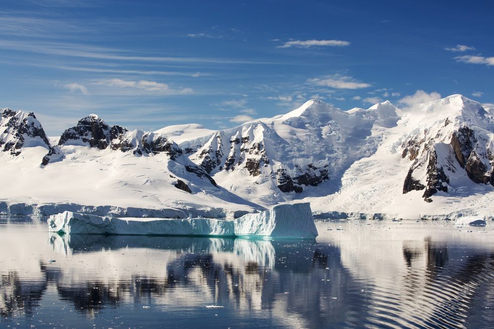 u200bThe Gerlache Strait separating the Palmer Archipelago