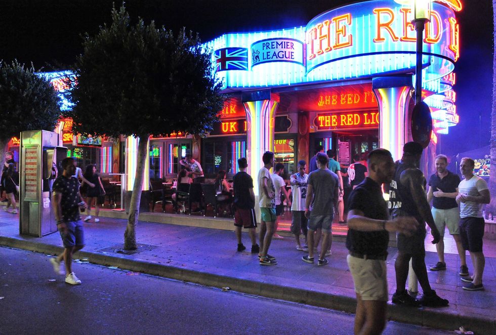 \u200bThe Red Lion pub in Magaluf