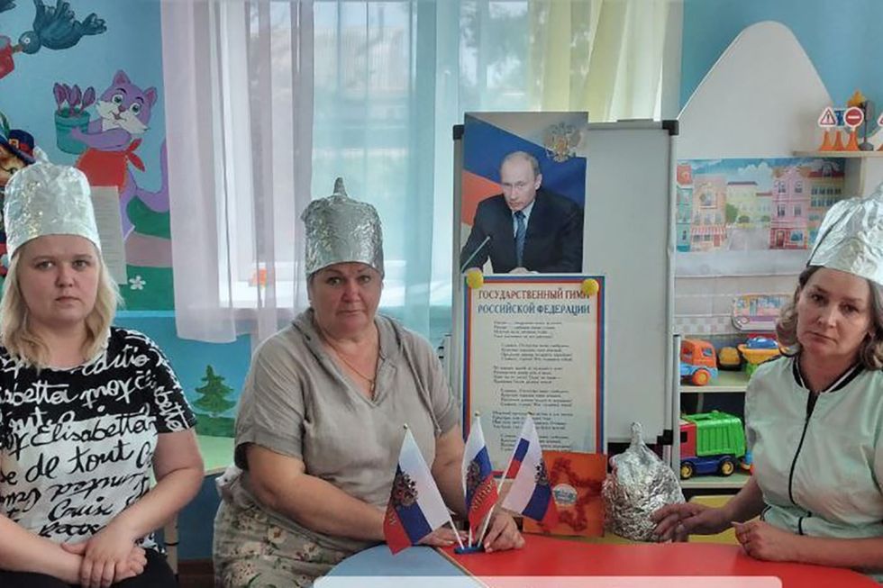 u200bThe Russian teachers wearing their hats