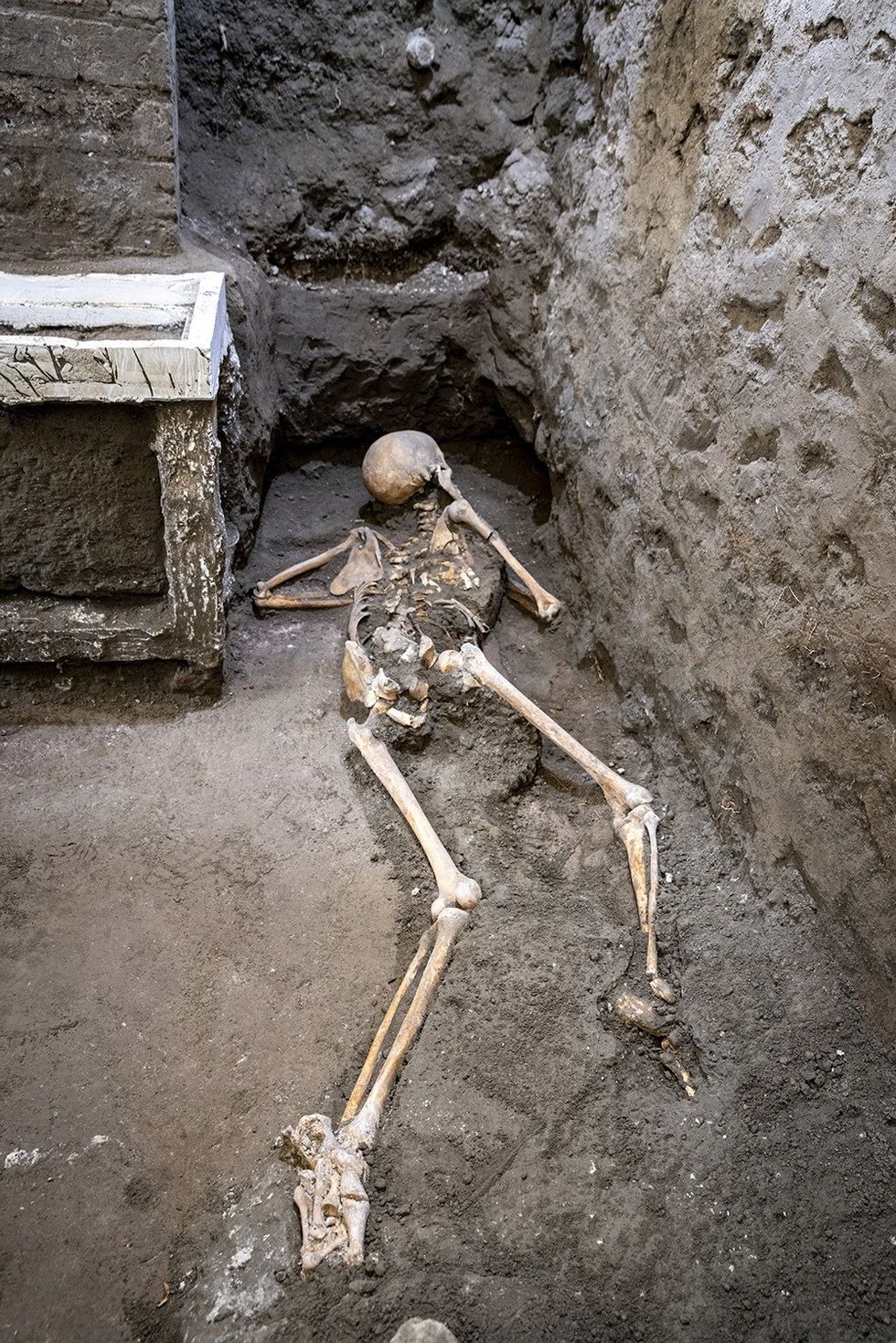 u200bThe skeleton was discovered in an alcove