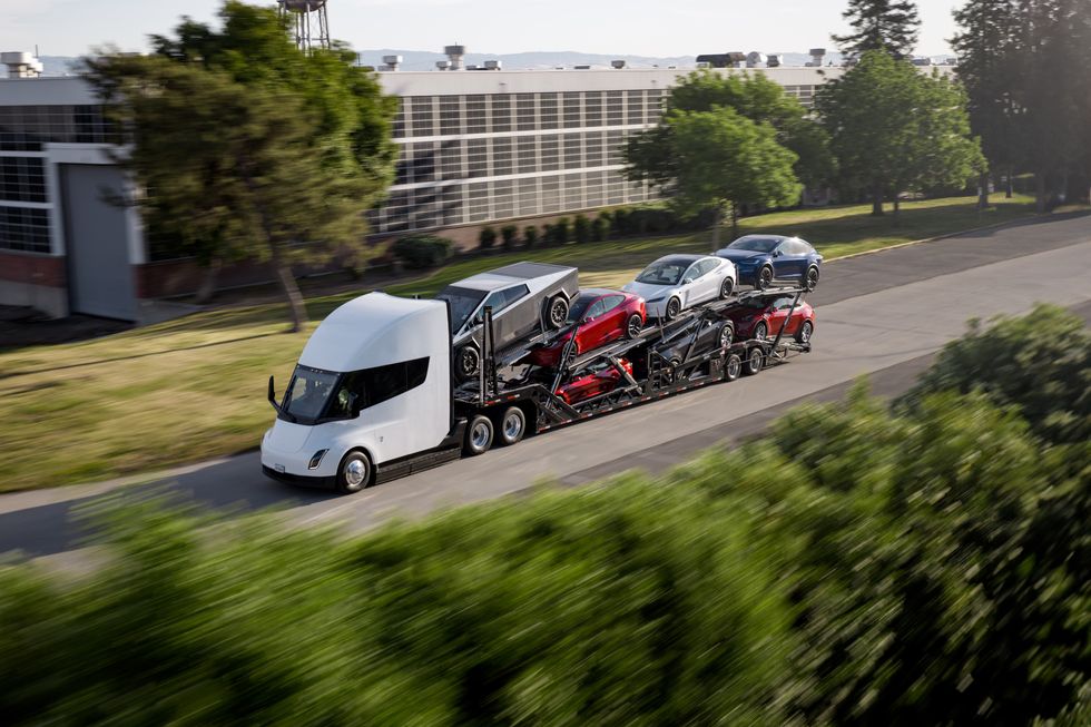 u200bThe Tesla Semi in action