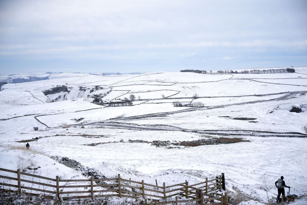 u200bThere was heavy snowfall in Castleton, Derbyshire