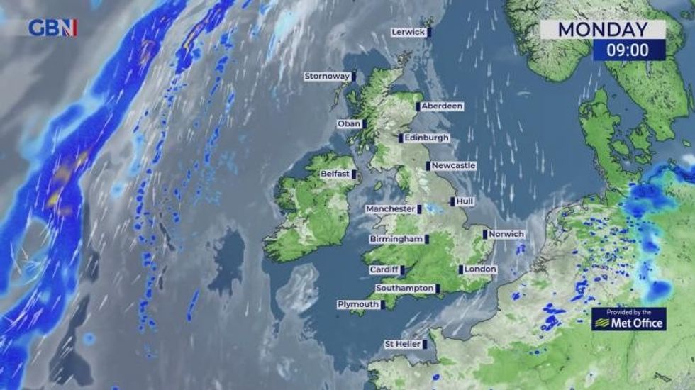 Met Office issues 13-hour thunderstorm alert as heavy rain set to lash UK