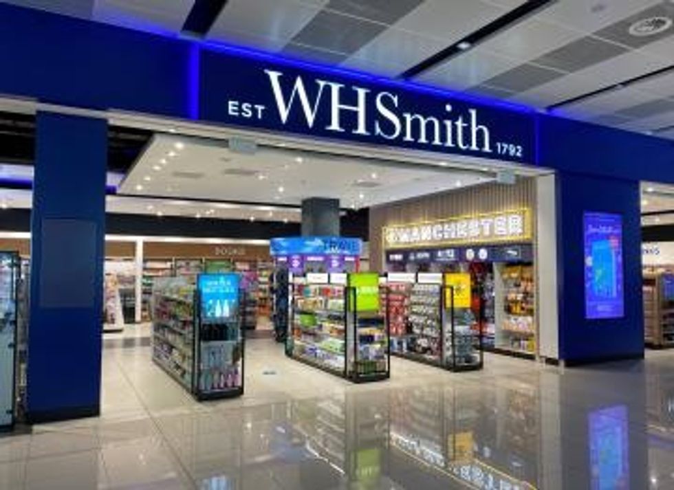 WHSmith Manchester airport 