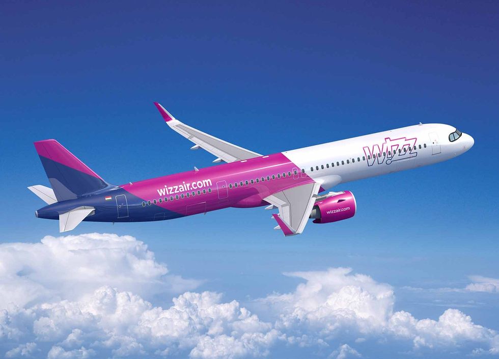 Wizz Air plane